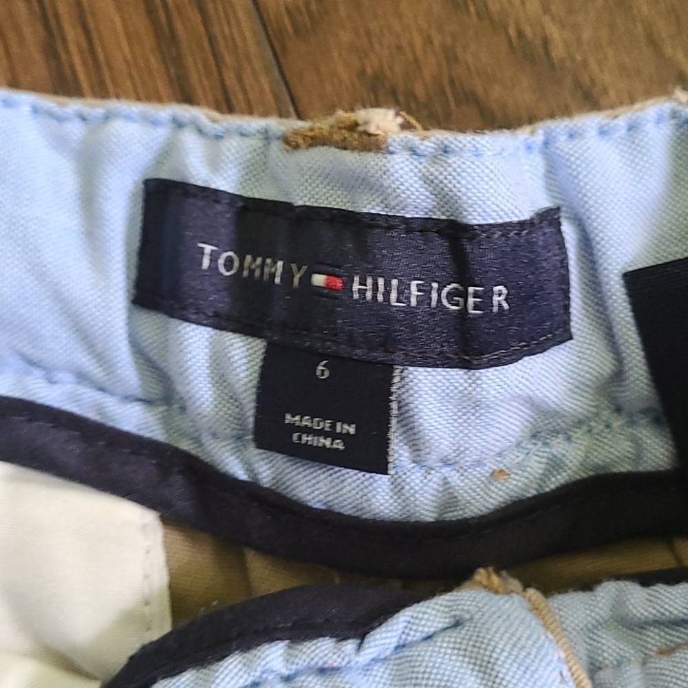 Tan shorts - Picture 4 of 4